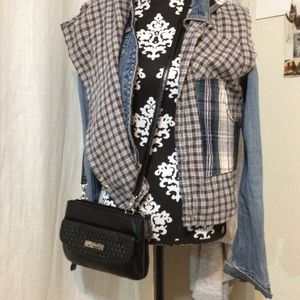 SOLD Cross body bag by Kenneth Cole