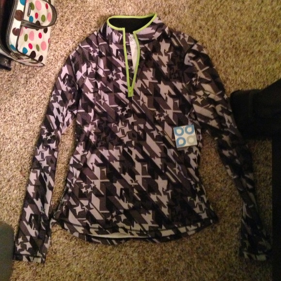 Athletic quarter zip