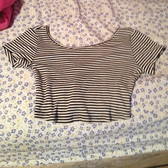 BNWOT B&W Striped Giselle Top