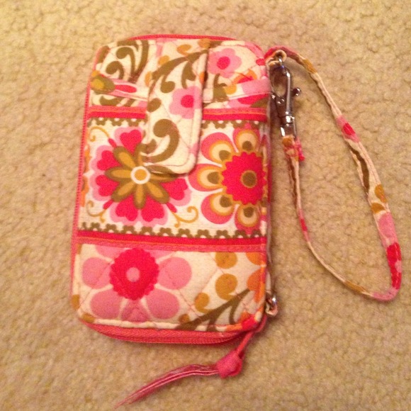 Vera Bradley wristlet w phone holder
