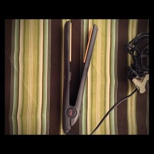 💜Price Reduced💜 CHI flat iron