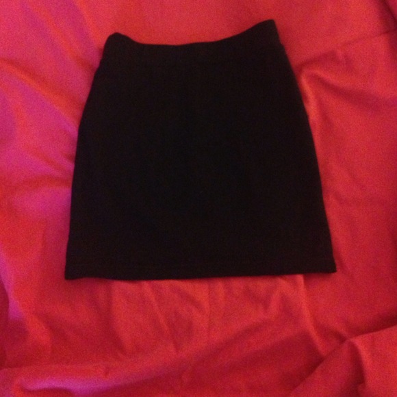 Top and skirt! - Picture 4 of 4
