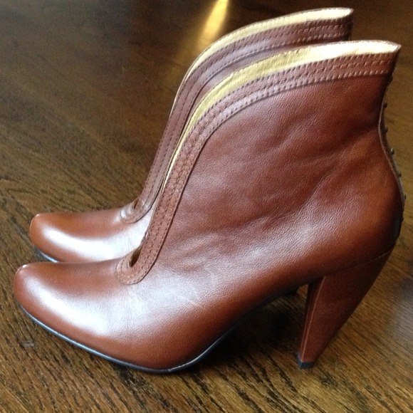 RESERVED FOR @pkatloz Leather Booties in Whiskey