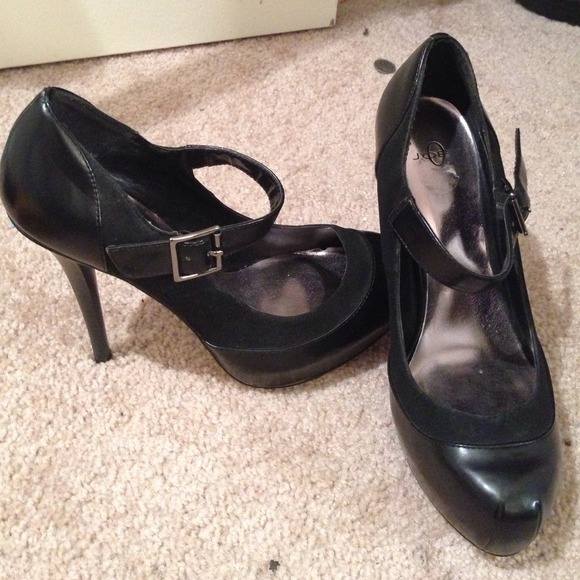 Sexy Mary Jane Heels - Picture 1 of 4