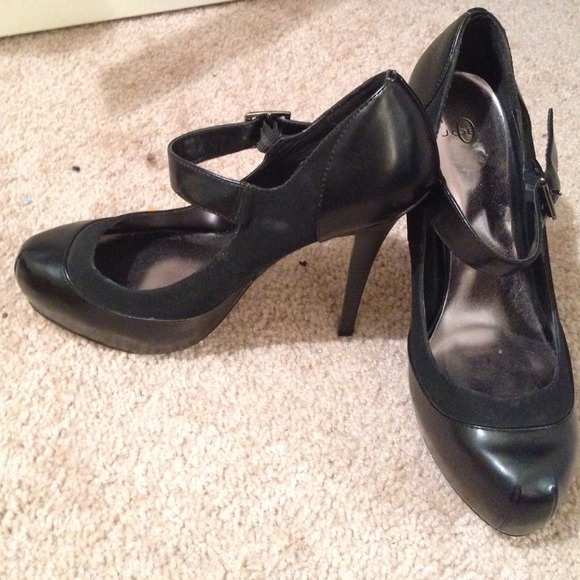 Sexy Mary Jane Heels - Picture 4 of 4