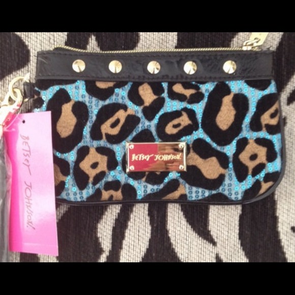 Betsy Johnson BLU LEOPRD