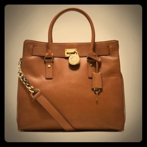 **SOLD*** Michael Kors Hamilton bag