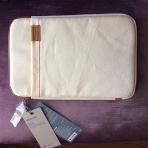 Incase MacBook Air 11" sleeve
