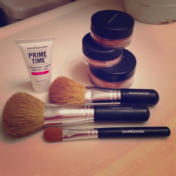 bareMinerals Accessories - Bare Minerals set in medium beige
