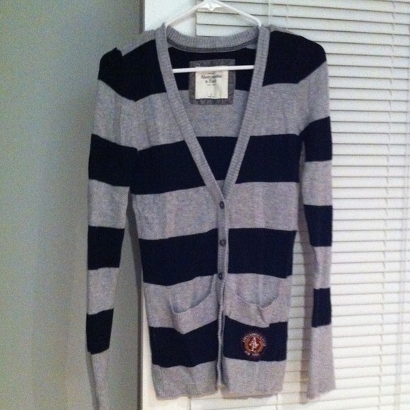 Abercrombie & Fitch Sweater