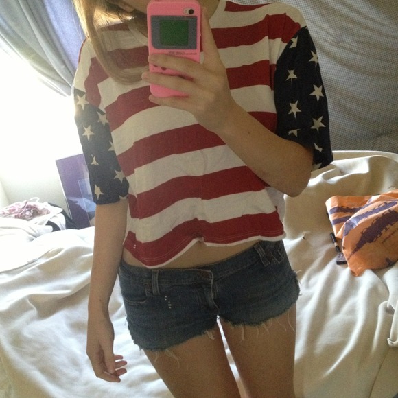 ❌SOLD❌American flag crop top - Picture 3 of 3