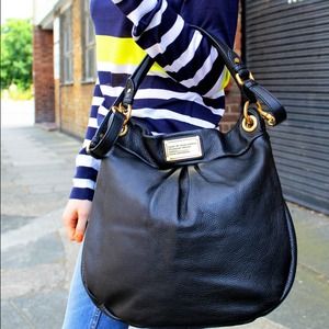 MBMJ Classic Q Hillier Hobo ❌hold for @sdjeong❌😎