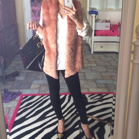 Fux vest - Picture 2 of 2