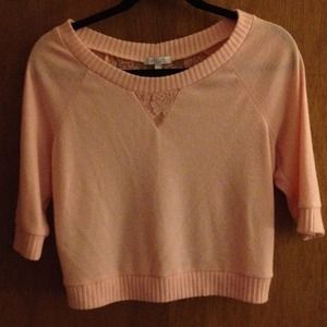 Delias cropped sweater/shirt