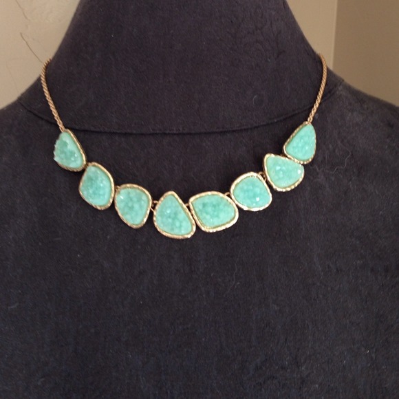 Mint geometric rough stone necklace.