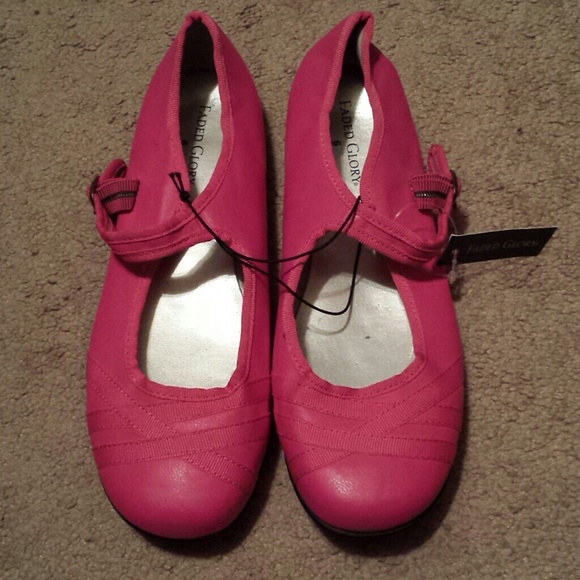 Pink size 6 flats - Picture 1 of 3