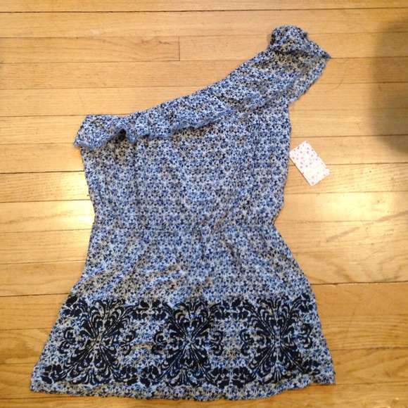 **REDUCED** Free People BRAND NEW one shoulder top - Picture 1 of 3