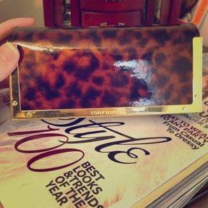 Tory Burch sunglasses case with microfiber wipe