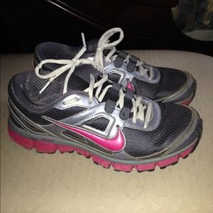 Nike!!! Dual Fusion Running Shoes!!!