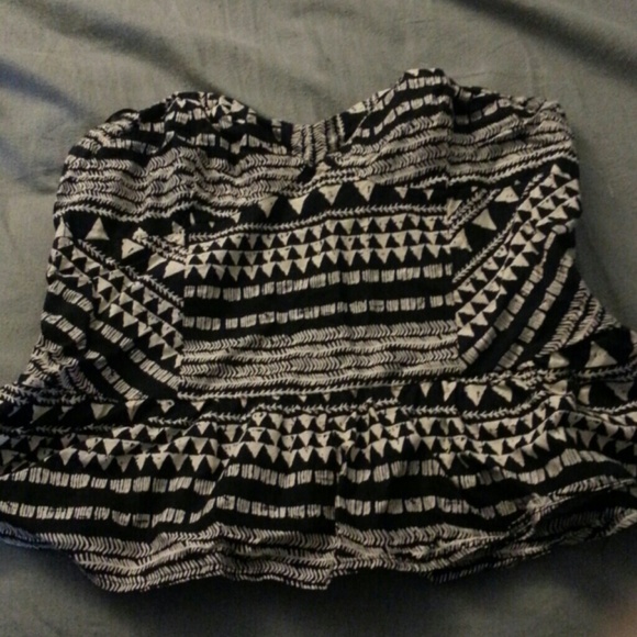 Charlotte Russe Tops - Strap-less peplum tube top