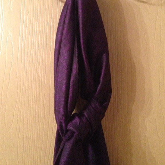 Scarf - Picture 3 of 3