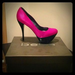 Bebe Riley Pump!!!