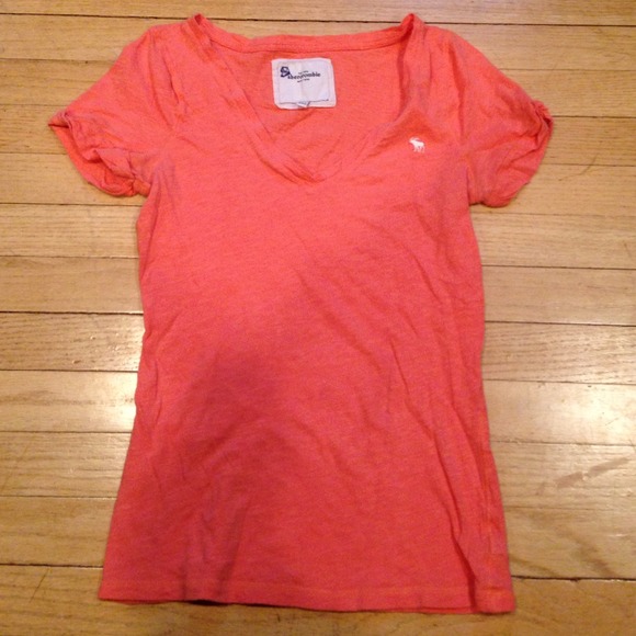 Abercrombie coral V-Neck