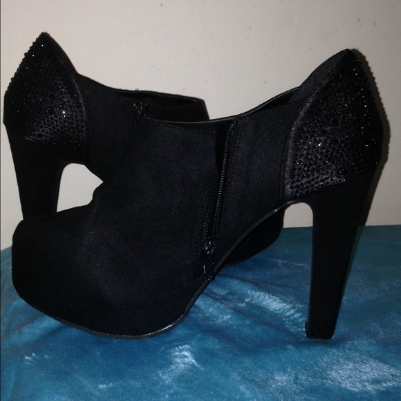 🚫SOLD🚫 - Picture 2 of 3