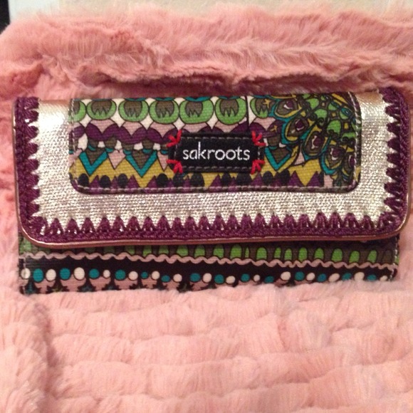Sakroots wallet