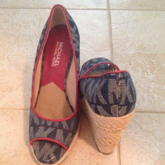 Michael Michael Kors wedges