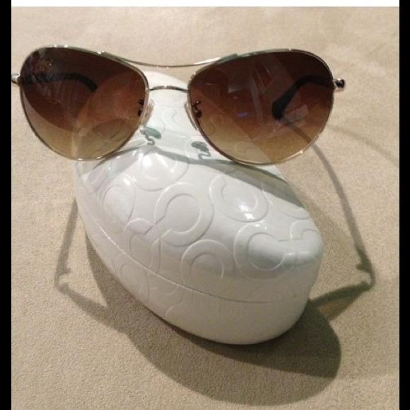 **SOLD**Coach aviator sunglasses