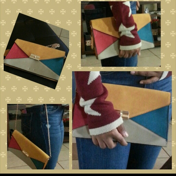 New clutch or chained purse