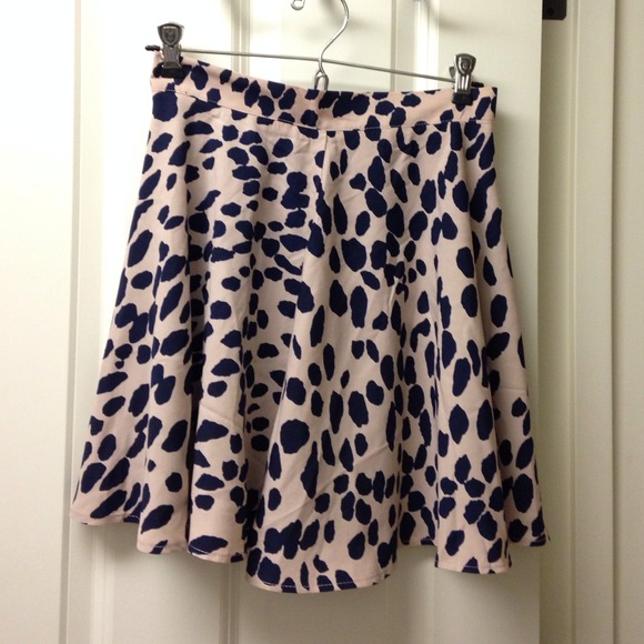 Forever 21 Dresses & Skirts - Spotted Skirt