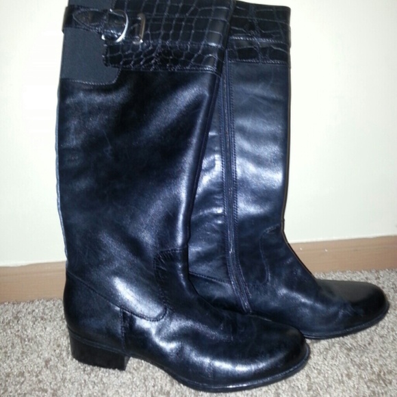 Black Leather Naturalizer riding boots