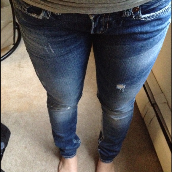 Sold - Picture 3 of 4