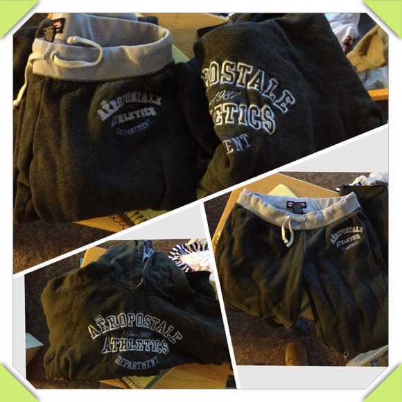 Aeropostale athletics sweatsuit