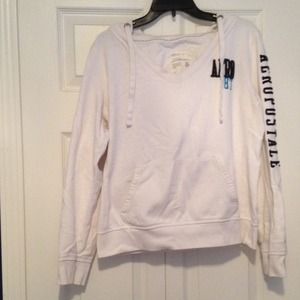 White Aeropostale Sweatshirt