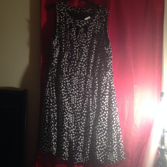 Dress with 2 necklace bundles