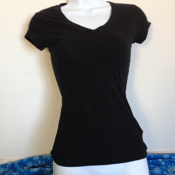 🌹reserved🌹Black tee