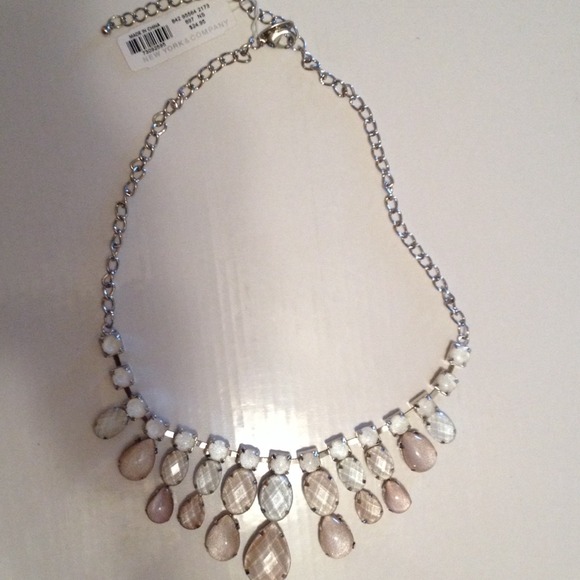NWT pale pink silver necklace from NY & co. - Picture 2 of 4