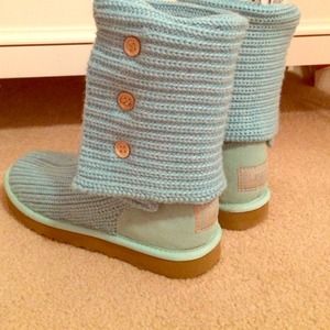 rare baby blue knit uggs