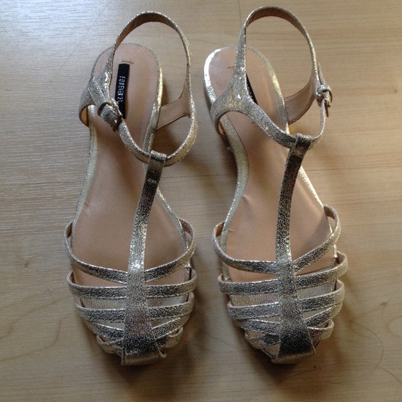 Gold flats