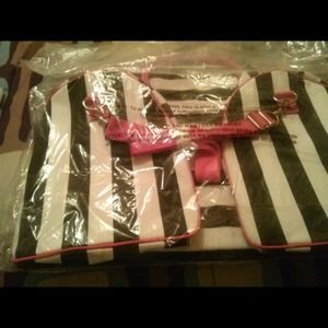 Travel bag