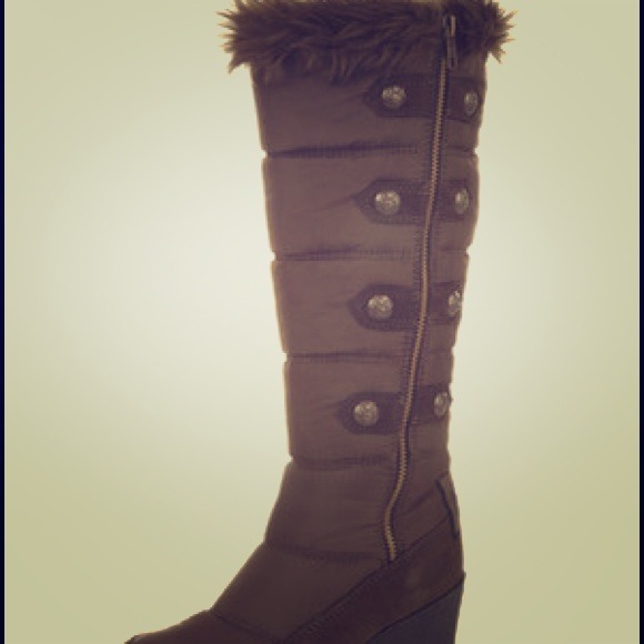 Juicy Couture Everest boot in olive