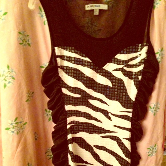 💥price cut💥 Sequined black and white dress