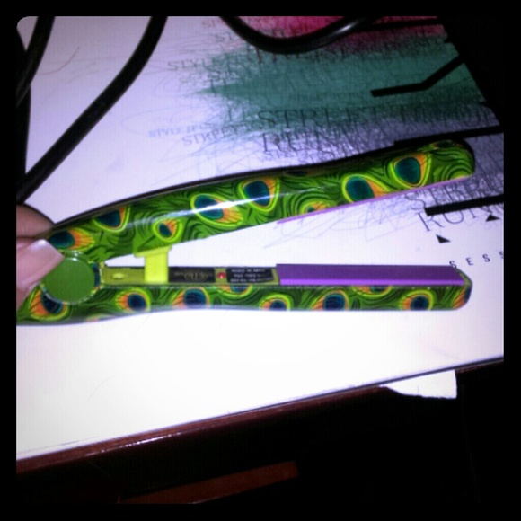 Mini Straightener - Picture 1 of 2