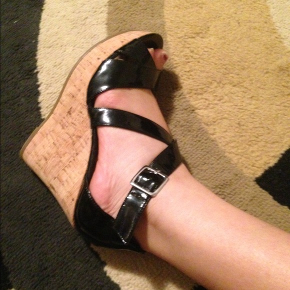 Shoes - Picture 2 of 3