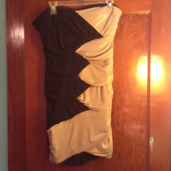 Black & Cream zig zag body-con dress