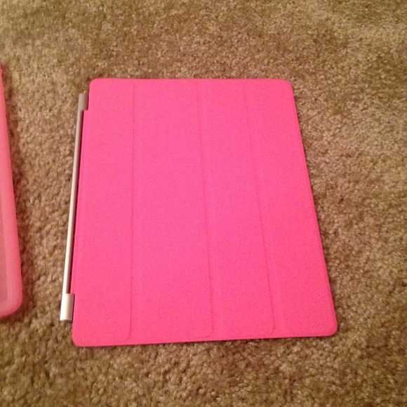Sold in Bundled iPad 2 covers pink