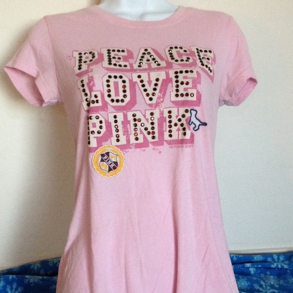 🌹🌹reserved for Sierra🌹🌹VS pink tee